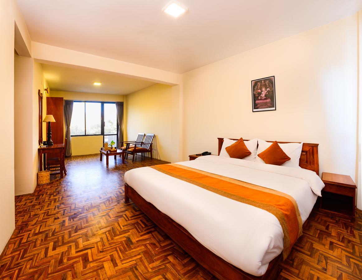 Golden Temple Inn Катманду Экстерьер фото